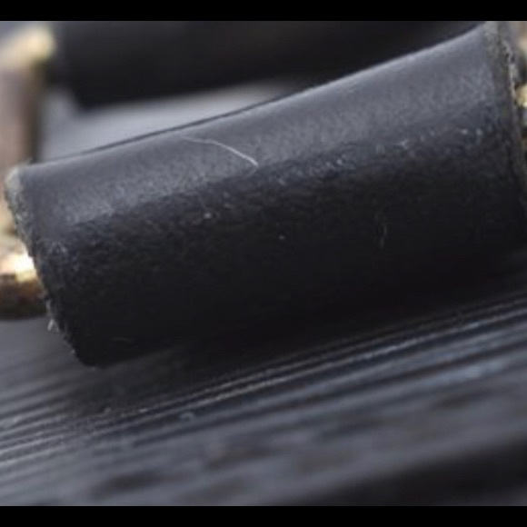 🔥🔥WEEKEND SALE🔥🔥LOUIS VUITTON🔥🔥EPI ALMA BAG🔥🔥🔥 - Picture 16 of 16